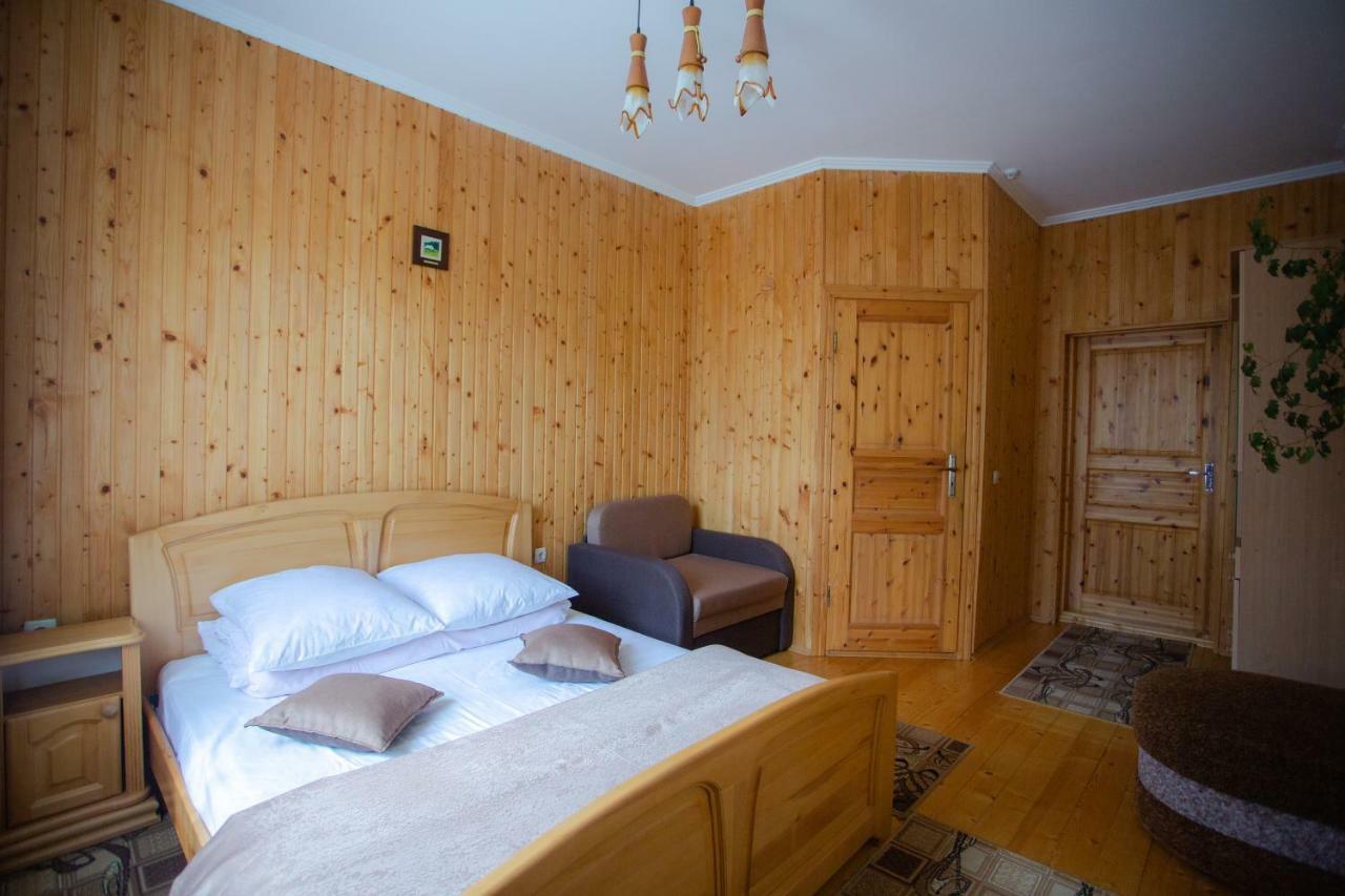 Synyogora Hotel Яремче Екстериор снимка